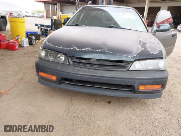 ✅ 1995 Honda Accord EX • VIN: 1HGCD7258SA009059 • Лот: 42031725. Опубликован ранее на IAAI с пробегом 198 195 миль. Бесплатный доступ к архиву аукционных продаж из США и подробный отчёт об истории автомобиля на DreamBid. Изображение 6.