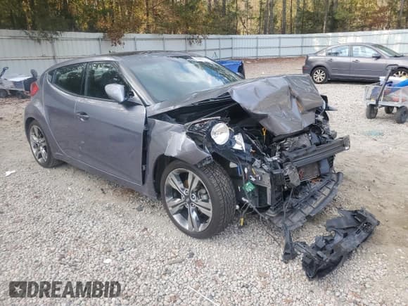 ✅ 2017 Hyundai Veloster • VIN: KMHTC6AD5HU324750 • Lot: 79962314. Wystawiony na Copart z przebiegiem Nie podano. Bezpłatny archiwum sprzedaży aukcyjnych z USA i szczegółowy raport historii pojazdu na DreamBid. Zdjęcie 4.