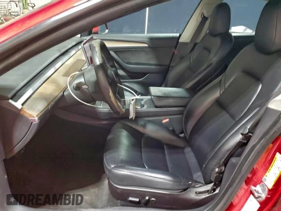 ✅ 2022 Tesla Model 3 • VIN: 5YJ3E1EA6NF372229 • Lot: 95348775. Wystawiony na Copart z przebiegiem 149 747 mil. Bezpłatny archiwum sprzedaży aukcyjnych z USA i szczegółowy raport historii pojazdu na DreamBid. Zdjęcie 7.