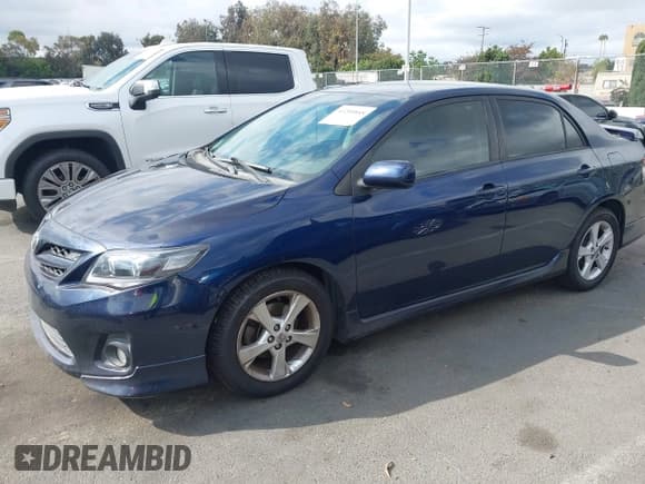 ✅ 2013 Toyota Corolla L • VIN: 5YFBU4EE0DP119557 • Лот: 43200848. Опубликован ранее на IAAI с пробегом 134 686 миль. Бесплатный доступ к архиву аукционных продаж из США и подробный отчёт об истории автомобиля на DreamBid. Изображение 18.