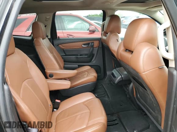 ✅ 2015 Chevrolet Traverse LT • VIN: 1GNKRHKD4FJ221740 • Lot: 55963634. Wystawiony na Copart z przebiegiem 79 218 mil. Bezpłatny archiwum sprzedaży aukcyjnych z USA i szczegółowy raport historii pojazdu na DreamBid. Zdjęcie 11.