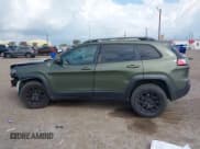 ✅ 2019 Jeep Cherokee Trailhawk • VIN: 1C4PJMBX7KD200334 • Лот: 43383144. Опубликован ранее на IAAI с пробегом 245 711 миль. Бесплатный доступ к архиву аукционных продаж из США и подробный отчёт об истории автомобиля на DreamBid. Изображение 15.