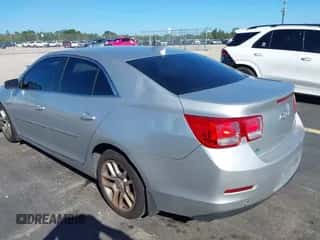 2016 Chevrolet Malibu LT with VIN 1G11C5SA3GF117392, listed as a IAAI auction lot 43329273 with 211,453 mi miles and . Bid and sale history available at DreamBid. Image 3.