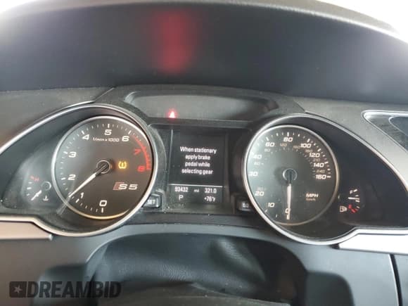 ✅ 2013 Audi S5 Prestige • VIN: WAUVGAFR2DA042552 • Lot: 70527765. Wystawiony na Copart z przebiegiem 93 432 mil. Bezpłatny archiwum sprzedaży aukcyjnych z USA i szczegółowy raport historii pojazdu na DreamBid. Zdjęcie 9.