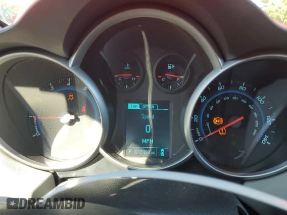 ✅ 2014 Chevrolet Cruze LS • VIN: 1G1PA5SG3E7157676 • Lot: 82648035. Listed on Copart with 17,998 mi. Free auction sales archive from the USA and detailed vehicle history report at DreamBid. Image 9.