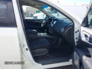 ✅ 2016 Nissan Pathfinder SV • VIN: 5N1AR2MM7GC666375 • Лот: 43908619. Опубликован ранее на IAAI с пробегом 94 470 миль. Бесплатный доступ к архиву аукционных продаж из США и подробный отчёт об истории автомобиля на DreamBid. Изображение 5.