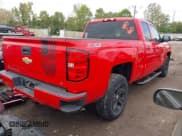 ✅ 2017 Chevrolet Silverado 1500 LT • VIN: 1GCVKREC2HZ206998 • Lot: 43452872. Wystawiony na IAAI z przebiegiem 101 466 mil. Bezpłatny archiwum sprzedaży aukcyjnych z USA i szczegółowy raport historii pojazdu na DreamBid. Zdjęcie 4.