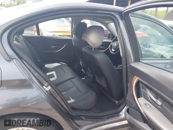 ✅ 2014 BMW 3 Series 328d • VIN: WBA3D3C54EK155539 • Лот: 43461318. Опубликован ранее на IAAI с пробегом 69 949 миль. Бесплатный доступ к архиву аукционных продаж из США и подробный отчёт об истории автомобиля на DreamBid. Изображение 8.