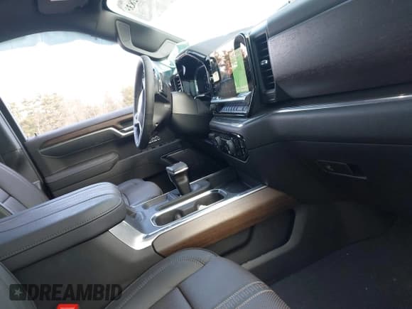 ✅ 2025 Chevrolet Silverado 1500 • VIN: 1GCUKJED2SZ162191 • Лот: 41652833. Опубликован ранее на IAAI с пробегом 2 837 миль. Бесплатный доступ к архиву аукционных продаж из США и подробный отчёт об истории автомобиля на DreamBid. Изображение 5.