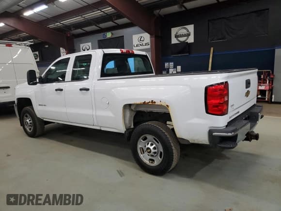 ✅ 2015 Chevrolet Silverado 2500HD Work Truck • VIN: 1GC2CUEG8FZ558244 • Lot: 91865775. Wystawiony na Copart z przebiegiem 201 743 mil. Bezpłatny archiwum sprzedaży aukcyjnych z USA i szczegółowy raport historii pojazdu na DreamBid. Zdjęcie 2.
