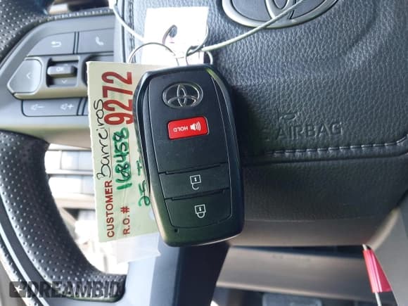 ✅ 2025 Toyota Tacoma SR5 • VIN: 3TMKB5FN0SM040291 • Lot: 43575675. Wystawiony na IAAI z przebiegiem 2 595 mil. Bezpłatny archiwum sprzedaży aukcyjnych z USA i szczegółowy raport historii pojazdu na DreamBid. Zdjęcie 11.