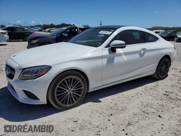 ✅ 2019 Mercedes-Benz C 300 • VIN: WDDWJ8DB0KF849018 • Lot: 49503425. Wystawiony na Copart z przebiegiem 67 672 mil. Bezpłatny archiwum sprzedaży aukcyjnych z USA i szczegółowy raport historii pojazdu na DreamBid. Zdjęcie 1.