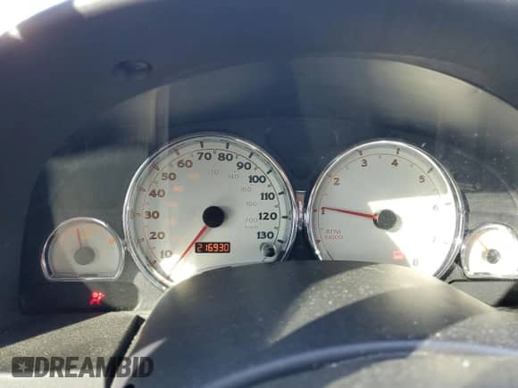 2006 Saturn VUE z VIN 5GZCZ53406S884550, wystawiony jako Copart lot #83521904 z przebiegiem 216 930 mil mil oraz Szkoda całkowita • Salvage title. Historia ofert i sprzedaży dostępna na DreamBid. Obrazek 9.