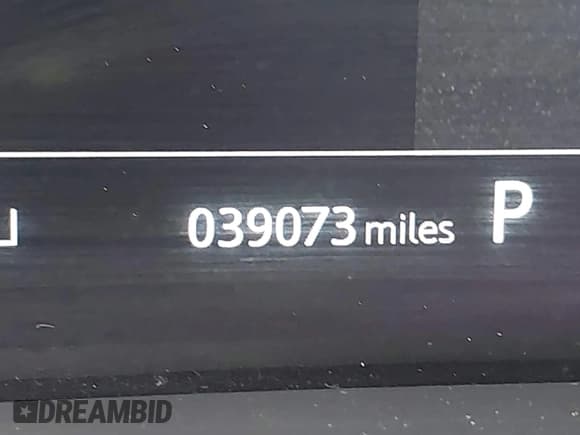 ✅ 2019 Land Rover Range Rover • VIN: SALGS2RE7KA542043 • Lot: 41091478. Listed on IAAI with 39,073 mi. Free auction sales archive from the USA and detailed vehicle history report at DreamBid. Image 16.