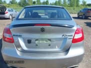 ✅ 2011 Suzuki Kizashi S • VIN: JS2RF9A19B6110214 • Lot: 42868546. Listed on IAAI with 107,526 mi. Free auction sales archive from the USA and detailed vehicle history report at DreamBid. Image 16.