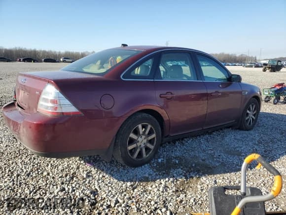 ✅ 2008 Ford Taurus SEL • VIN: 1FAHP24WX8G174076 • Лот: 48416765. Опубликован ранее на Copart с пробегом 164 339 миль. Бесплатный доступ к архиву аукционных продаж из США и подробный отчёт об истории автомобиля на DreamBid. Изображение 3.
