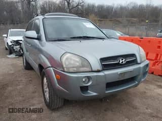 2007 Hyundai Tucson SE с VIN KM8JN72D47U482954, выставлен на аукционе IAAI как лот 41902192 с пробегом 170 045 миль миль и . История ставок и продаж доступна на DreamBid. Изображение 1.