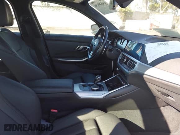 ✅ 2020 BMW 3 Series 330i • VIN: 3MW5R1J00L8B19366 • Лот: 43649196. Опубликован ранее на IAAI с пробегом 49 854 миль. Бесплатный доступ к архиву аукционных продаж из США и подробный отчёт об истории автомобиля на DreamBid. Изображение 5.