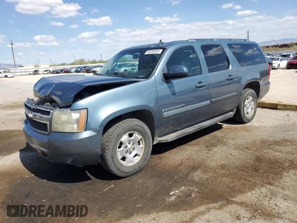 ✅ 2008 Chevrolet Suburban 2LT • VIN: 3GNFC16028G284485 • Lot: 59288895. Listed on Copart with 268,728 mi. Free auction sales archive from the USA and detailed vehicle history report at DreamBid. Image 1.