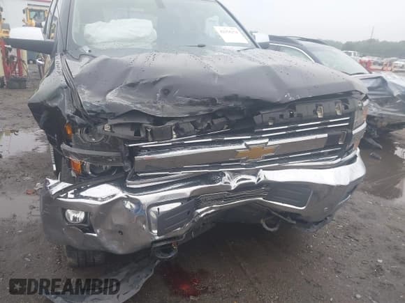 ✅ 2015 Chevrolet Silverado 2500HD LTZ • VIN: 1GC1KWE81FF178800 • Lot: 42356374. Listed on IAAI with 114,203 mi. Free auction sales archive from the USA and detailed vehicle history report at DreamBid. Image 6.