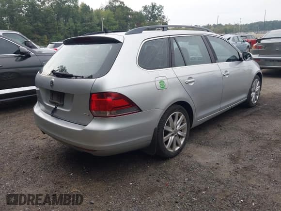 ✅ 2011 Volkswagen Jetta TDI • VIN: 3VWPL8AJ7BM653126 • Lot: 43346009. Listed on IAAI with 147,400 mi. Free auction sales archive from the USA and detailed vehicle history report at DreamBid. Image 4.