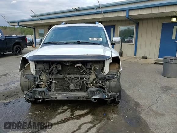 ✅ 2015 Nissan Armada Platinum • VIN: 5N1BA0NF7FN613825 • Lot: 93672045. Listed on Copart with 127,580 mi. Free auction sales archive from the USA and detailed vehicle history report at DreamBid. Image 15.