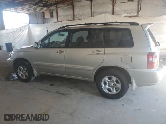 2007 Toyota Highlander z VIN JTEGD21AX70163427, wystawiony jako Copart lot #68708775 z przebiegiem 175 936 mil mil oraz Czysty tytuł • Clean title. Historia ofert i sprzedaży dostępna na DreamBid. Obrazek 2.