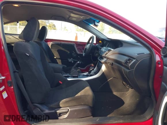 ✅ 2013 Honda Accord LX-S • VIN: 1HGCT1B36DA025651 • Lot: 43522038. Wystawiony na IAAI z przebiegiem 109 145 mil. Bezpłatny archiwum sprzedaży aukcyjnych z USA i szczegółowy raport historii pojazdu na DreamBid. Zdjęcie 5.