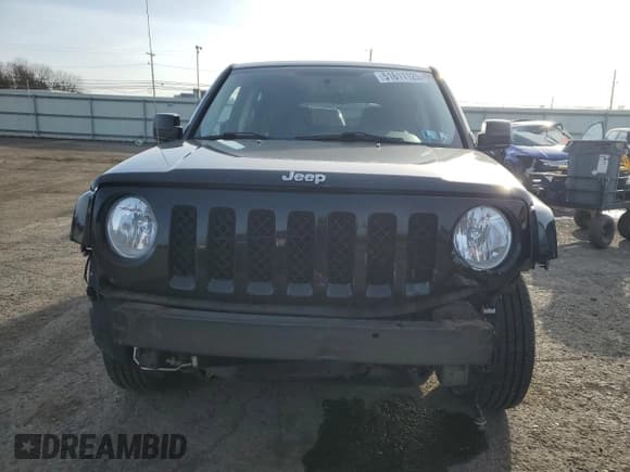 ✅ 2016 Jeep Patriot High Altitude • VIN: 1C4NJRFB8GD724327 • Lot: 51611125. Listed on Copart with 62,772 mi. Free auction sales archive from the USA and detailed vehicle history report at DreamBid. Image 5.