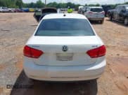 ✅ 2015 Volkswagen Passat SE • VIN: 1VWBT7A37FC072979 • Lot: 42530187. Listed on IAAI with 170,909 mi. Free auction sales archive from the USA and detailed vehicle history report at DreamBid. Image 16.