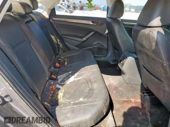 ✅ 2016 Volkswagen Passat SE • VIN: 1VWBS7A31GC019683 • Lot: 90515125. Listed on Copart with 140,942 mi. Free auction sales archive from the USA and detailed vehicle history report at DreamBid. Image 10.