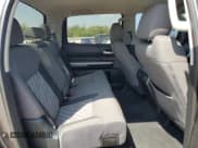 ✅ 2018 Toyota Tundra SR5 • VIN: 5TFEM5F16JX133054 • Лот: 53459035. Опубликован ранее на Copart с пробегом 74 317 миль. Бесплатный доступ к архиву аукционных продаж из США и подробный отчёт об истории автомобиля на DreamBid. Изображение 10.