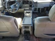 ✅ 2001 Chevrolet Silverado 2500HD LS • VIN: 1GCHK23U91F119073 • Lot: 72450744. Wystawiony na Copart z przebiegiem Nie podano. Bezpłatny archiwum sprzedaży aukcyjnych z USA i szczegółowy raport historii pojazdu na DreamBid. Zdjęcie 8.