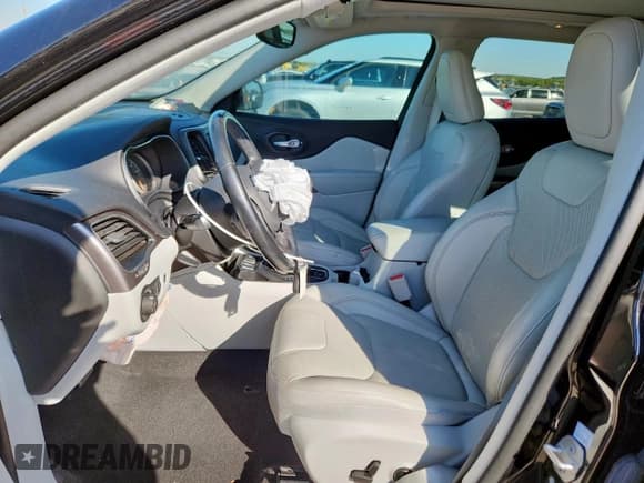 ✅ 2021 Jeep Cherokee Latitude Lux • VIN: 1C4PJLMX7MD151209 • Lot: 86185525. Listed on Copart with 47,385 mi. Free auction sales archive from the USA and detailed vehicle history report at DreamBid. Image 7.