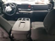 ✅ 2024 Chevrolet Silverado 2500HD LT • VIN: 2GC4YNEY9R1110567 • Лот: 67860185. Опубликован ранее на Copart с пробегом 60 639 миль. Бесплатный доступ к архиву аукционных продаж из США и подробный отчёт об истории автомобиля на DreamBid. Изображение 8.