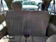 2002 Chevrolet Blazer LS z VIN 1GNCT18W52K187799, wystawiony jako Copart lot #73642634 z przebiegiem Nie podano mil oraz Szkoda całkowita • Salvage title. Historia ofert i sprzedaży dostępna na DreamBid. Obrazek 10.