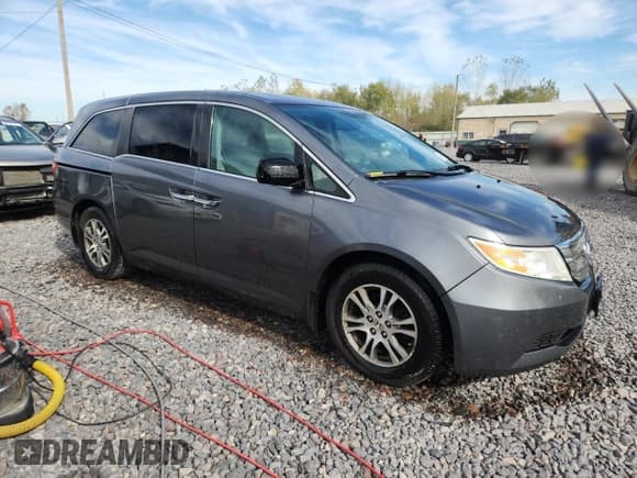 ✅ 2013 Honda Odyssey EX-L • VIN: 5FNRL5H69DB011915 • Lot: 90071025. Wystawiony na Copart z przebiegiem 152 154 mil. Bezpłatny archiwum sprzedaży aukcyjnych z USA i szczegółowy raport historii pojazdu na DreamBid. Zdjęcie 4.