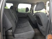 ✅ 2008 Chevrolet Suburban 1LT • VIN: 1GNFK16358J125472 • Lot: 62400035. Wystawiony na Copart z przebiegiem 171 137 mil. Bezpłatny archiwum sprzedaży aukcyjnych z USA i szczegółowy raport historii pojazdu na DreamBid. Zdjęcie 11.