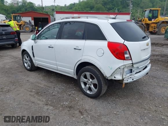 ✅ 2014 Chevrolet Captiva Sport LTZ • VIN: 3GNAL4EK0ES631979 • Lot: 42186953. Wystawiony na IAAI z przebiegiem 126 766 mil. Bezpłatny archiwum sprzedaży aukcyjnych z USA i szczegółowy raport historii pojazdu na DreamBid. Zdjęcie 3.