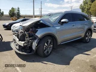 ✅ 2023 Kia Sorento SX Prestige • VIN: KNDRMDLG9P5136863 • Lot: 70940585. Wystawiony na Copart z przebiegiem 44 234 mil. Bezpłatny archiwum sprzedaży aukcyjnych z USA i szczegółowy raport historii pojazdu na DreamBid. Zdjęcie 1.