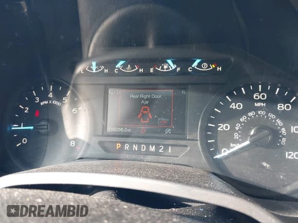 ✅ 2018 Ford F-150 XL • VIN: 1FTEX1CB3JFC03418 • Lot: 40962727. Wystawiony na IAAI z przebiegiem 116 256 mil. Bezpłatny archiwum sprzedaży aukcyjnych z USA i szczegółowy raport historii pojazdu na DreamBid. Zdjęcie 7.