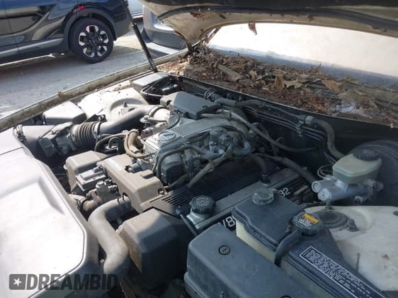 ✅ 1993 Lexus LS • VIN: JT8UF11E3P0173231 • Lot: 42411632. Wystawiony na IAAI z przebiegiem 153 379 mil. Bezpłatny archiwum sprzedaży aukcyjnych z USA i szczegółowy raport historii pojazdu na DreamBid. Zdjęcie 10.