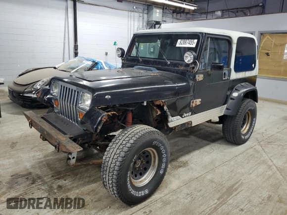 ✅ 1992 Jeep Wrangler • VIN: 2J4FY19P2NJ546250 • Lot: 92897455. Wystawiony na Copart z przebiegiem 174 888 mil. Bezpłatny archiwum sprzedaży aukcyjnych z USA i szczegółowy raport historii pojazdu na DreamBid. Zdjęcie 1.