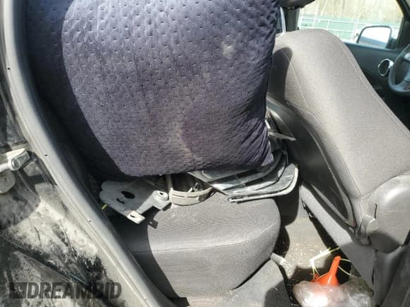 ✅ 2010 Chevrolet HHR LS • VIN: 3GNBAADB9AS526068 • Lot: 54016515. Listed on Copart with Not provided. Free auction sales archive from the USA and detailed vehicle history report at DreamBid. Image 10.