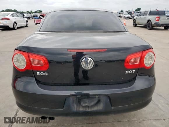 ✅ 2011 Volkswagen Eos Komfort • VIN: WVWBW7AHXBV004597 • Lot: 55067525. Wystawiony na Copart z przebiegiem 156 404 mil. Bezpłatny archiwum sprzedaży aukcyjnych z USA i szczegółowy raport historii pojazdu na DreamBid. Zdjęcie 6.