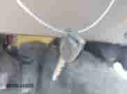 2001 Chevrolet Tahoe LT z VIN 1GNEK13T01R220304, wystawiony jako IAAI lot #42322561 z przebiegiem 139 197 mil mil oraz . Historia ofert i sprzedaży dostępna na DreamBid. Obrazek 11.