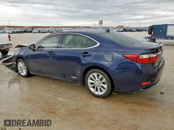 ✅ 2013 Lexus ES 300h • VIN: JTHBW1GG8D2034339 • Lot: 50163225. Listed on Copart with 134,696 mi. Free auction sales archive from the USA and detailed vehicle history report at DreamBid. Image 2.