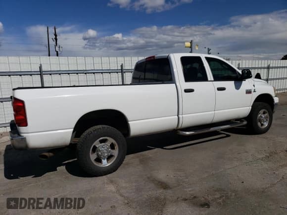 ✅ 2009 Dodge 2500 SLT • VIN: 3D7KS28L79G532230 • Лот: 55668525. Опубликован ранее на Copart с пробегом 339 544 миль. Бесплатный доступ к архиву аукционных продаж из США и подробный отчёт об истории автомобиля на DreamBid. Изображение 3.