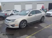 ✅ 2010 Ford Fusion SEL • VIN: 3FAHP0JG9AR187899 • Lot: 43537782. Wystawiony na IAAI z przebiegiem 236 575 mil. Bezpłatny archiwum sprzedaży aukcyjnych z USA i szczegółowy raport historii pojazdu na DreamBid. Zdjęcie 2.