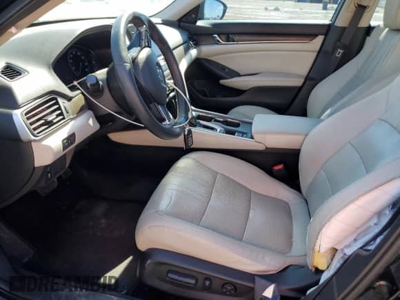 2018 Honda Accord EX-L z VIN 1HGCV1F5XJA158219, wystawiony jako Copart lot #81394625 z przebiegiem 108 177 mil mil oraz Szkoda całkowita • Salvage title. Historia ofert i sprzedaży dostępna na DreamBid. Obrazek 7.